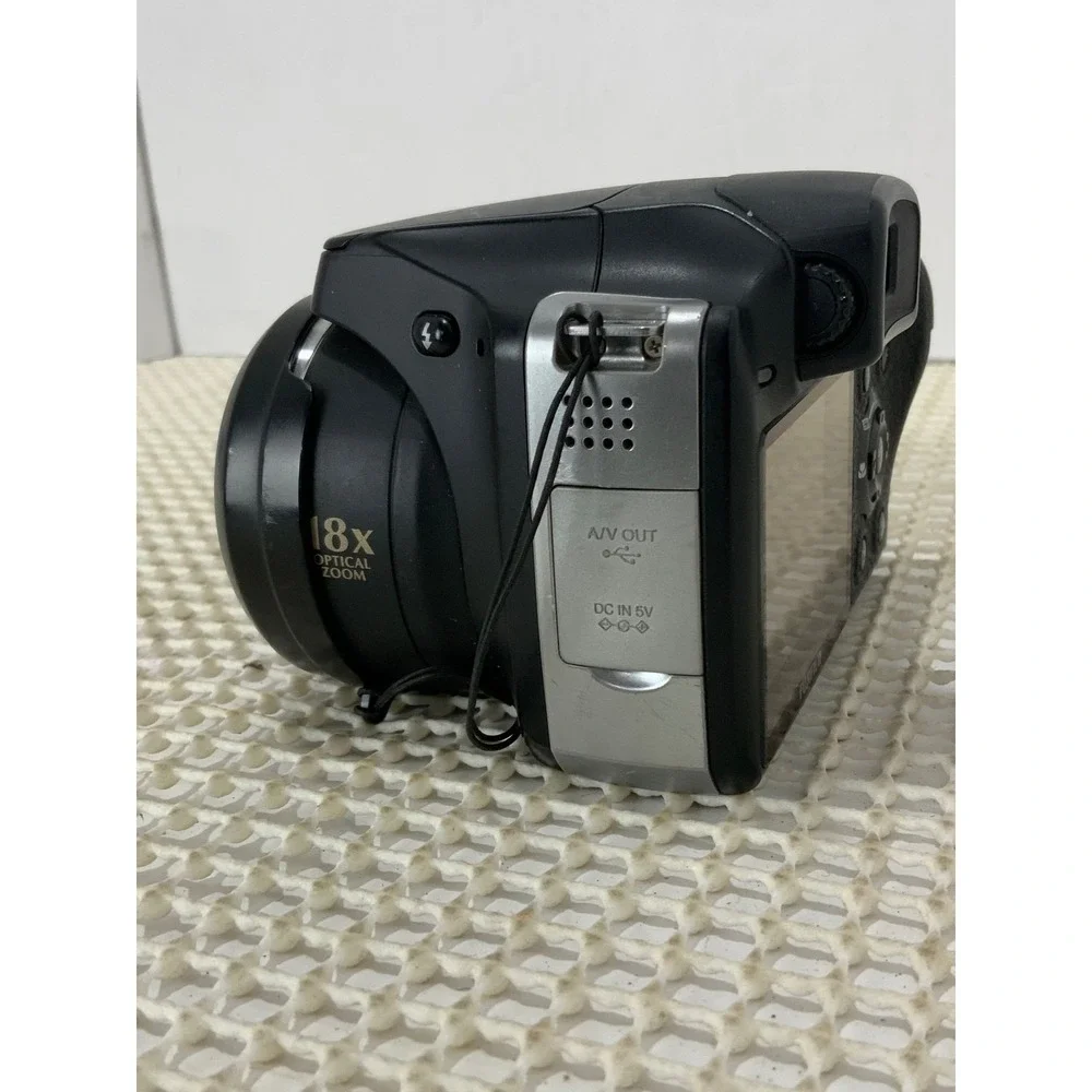 Fujifilm FinePix S8100fd Digital Camera Black Tested Working Defected Read Descr